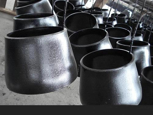 Réducteur concentrique ASTM A234 WP12 d'acier allié d'ASTM A815 pour 0 soudé bout à bout