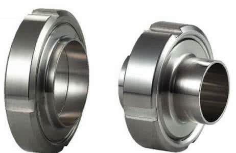 L'utilisation de l'équipement de traitement des déchets est interdite.9 3