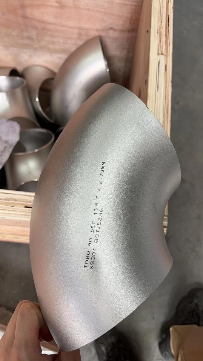 Pipe de coulée en acier inoxydable de haute qualité 16