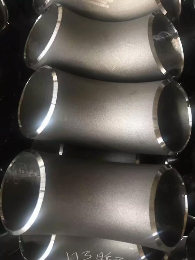Les raccords de coude en acier inoxydable de 45 degrés - 1/8"-4" SS304/316 SCH80,idéal pour la plomberie industrielle et le traitement chimique 1