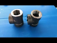 Tee en acier inoxydable